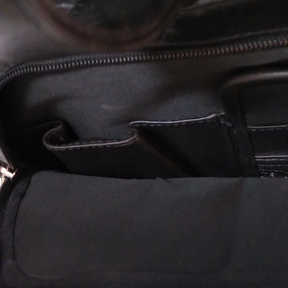 GENUINE LEATHER LAPTOP, BRIEFCASE, TRAVEL, MESSENGER BAG - Picture 4 of 15